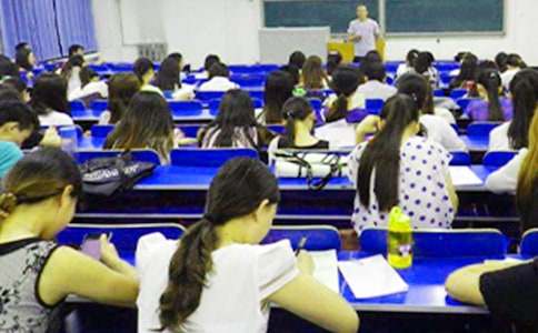 学生诚信考试倡议书